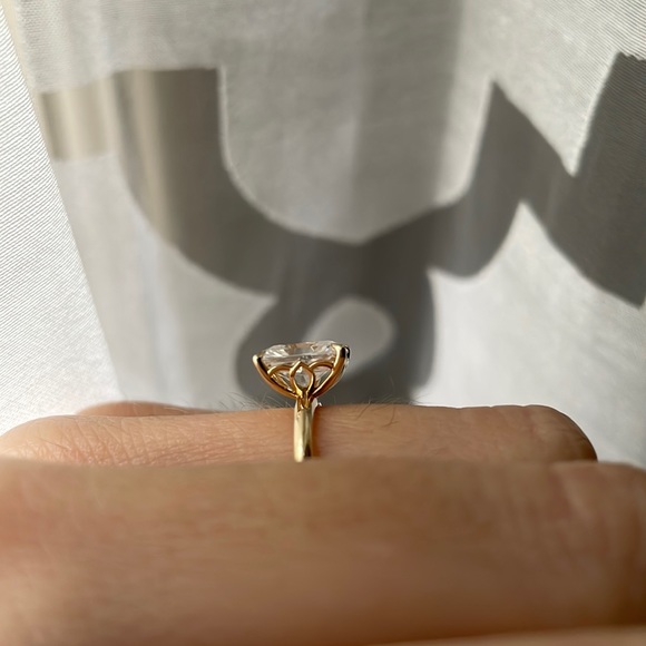 14k Solid Gold Moissanite Radiant Tulip Lotus Engagement Ring size 4.5 PREOWNED - Picture 7 of 17